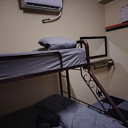 Ayden Hostel Airport Transit - Klia Szepang Kültér fotó