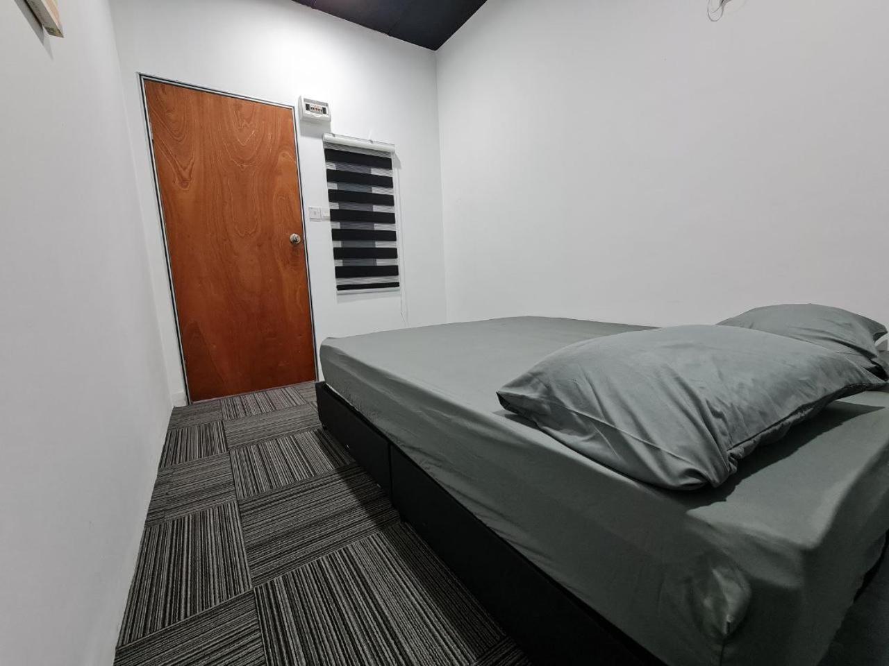 Ayden Hostel Airport Transit - Klia Szepang Kültér fotó