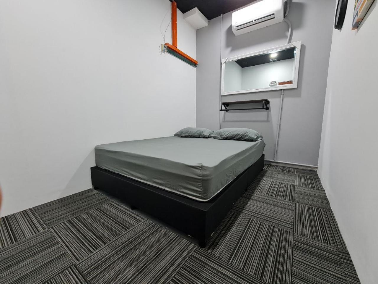 Ayden Hostel Airport Transit - Klia Szepang Kültér fotó