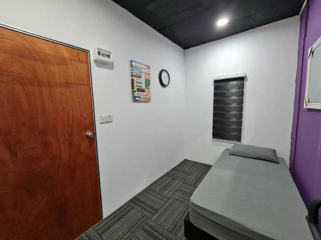 Ayden Hostel Airport Transit - Klia Szepang Kültér fotó